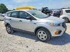 2017 Ford Escape S Серебряный vin: 1FMCU0F7XHUB50638