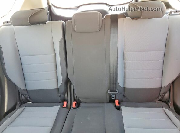 1FMCU0F7XHUB50638 2017 FORD ESCAPE Серебряный Вид задних сидений