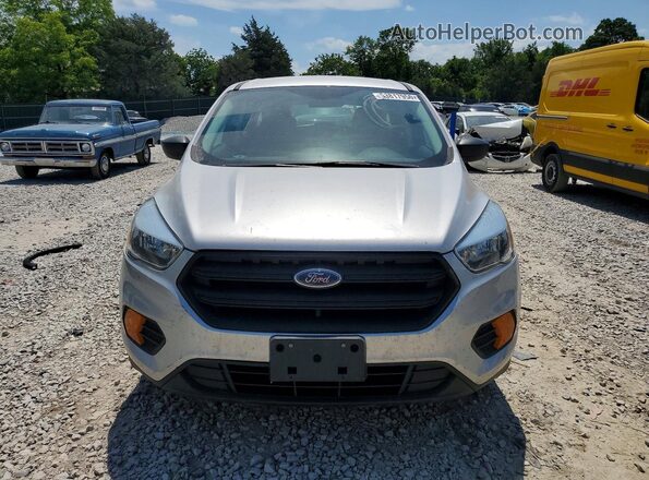 1FMCU0F7XHUB50638 2017 FORD ESCAPE Серебряный Вид спереди