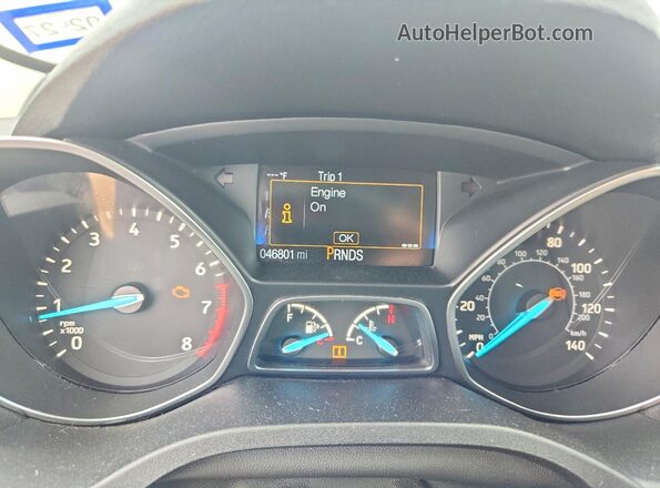 1FMCU0F7XHUD65971 2017 FORD ESCAPE White Widok zestawu wskaźników