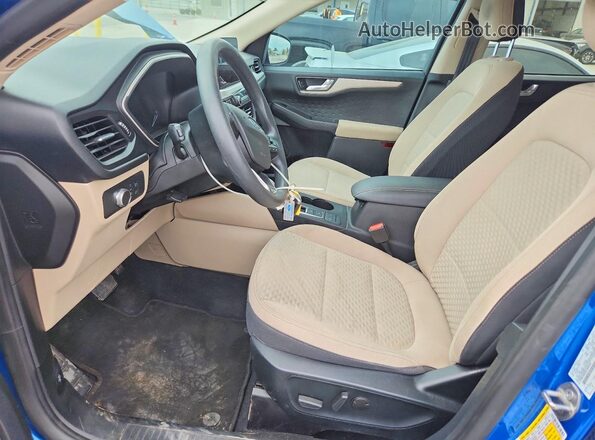 1FMCU0G65LUB95582 2020 FORD ESCAPE Синий Вид салона спереди