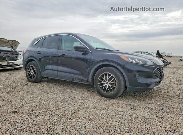 1FMCU0G67LUB28871 2020 FORD ESCAPE Черный Передняя правая четверть