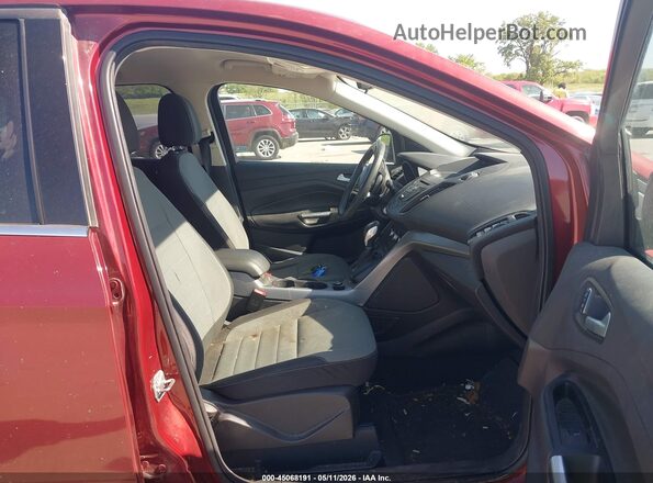 1FMCU0G70GUB91793 2016 FORD ESCAPE Красный Вид салона спереди