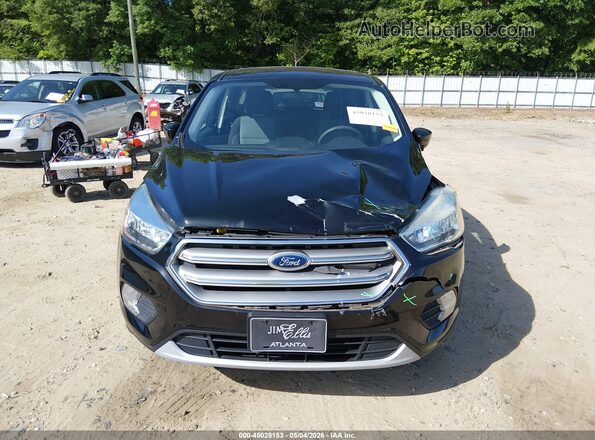 1FMCU0G90HUD52274 2017 FORD ESCAPE Черный Вид спереди