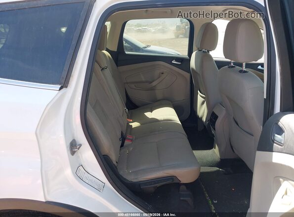 1FMCU0G98HUB31229 2017 FORD ESCAPE White Vista de la etiqueta del VIN