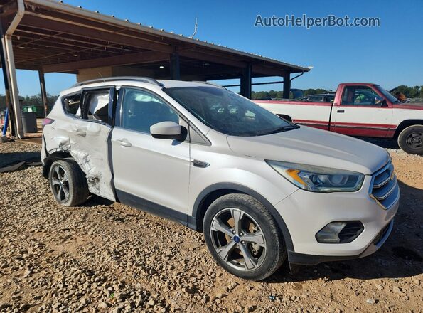 1FMCU0G98HUB35829 2017 FORD ESCAPE Белый Передняя правая четверть