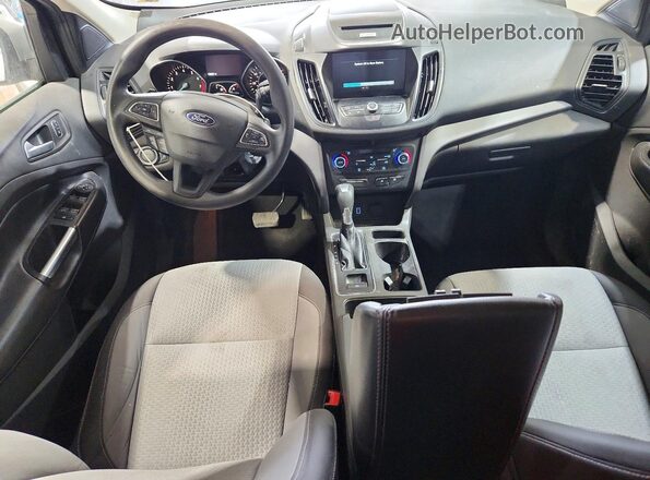1FMCU0GD0HUA92902 2017 FORD ESCAPE Silver Vista del salpicadero