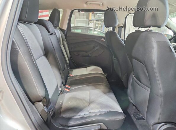 1FMCU0GD0HUA92902 2017 FORD ESCAPE Silver Vista interior trasera