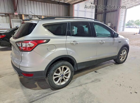 1FMCU0GD0HUA92902 2017 FORD ESCAPE Silver Trasero derecho
