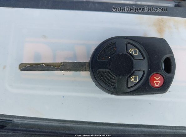 1FMCU0GD1HUE92807 2017 FORD ESCAPE Синий Вид панели приборов
