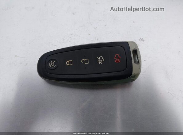 1FMCU0GD1KUA35003 2019 FORD ESCAPE White Widok deski rozdzielczej