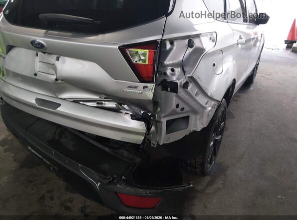1FMCU0GD1KUC33757 2019 FORD ESCAPE Серебряный Вид спереди