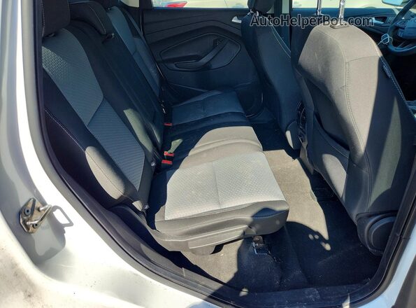 1FMCU0GD1KUC35606 2019 FORD ESCAPE White Widok tylnych siedzeń