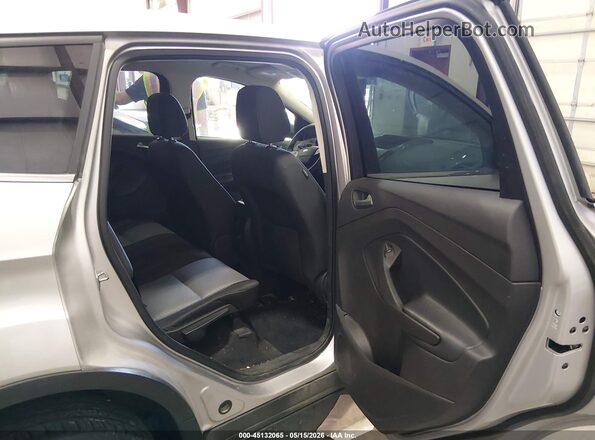 1FMCU0GD2HUB28587 2017 FORD ESCAPE Gray Widok naklejki z numerem VIN