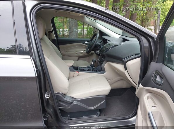 1FMCU0GD2HUB57233 2017 FORD ESCAPE Gray Vista interior delantera