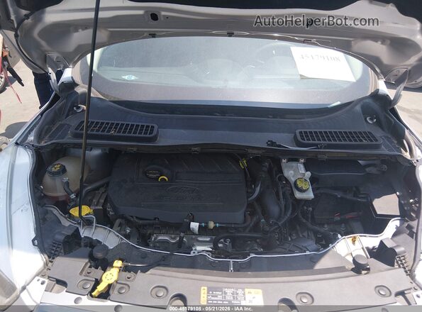 1FMCU0GD2HUC59549 2017 FORD ESCAPE Серебряный Вид сзади