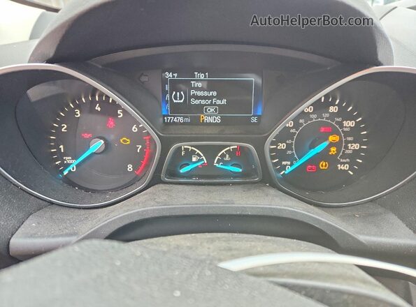 1FMCU0GD2HUC97654 2017 FORD ESCAPE Черный Вид щитка приборов