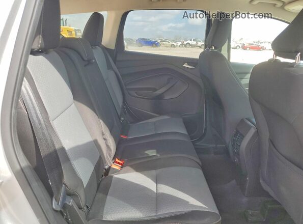 1FMCU0GD2JUC32566 2018 FORD ESCAPE Серебряный Вид задних сидений