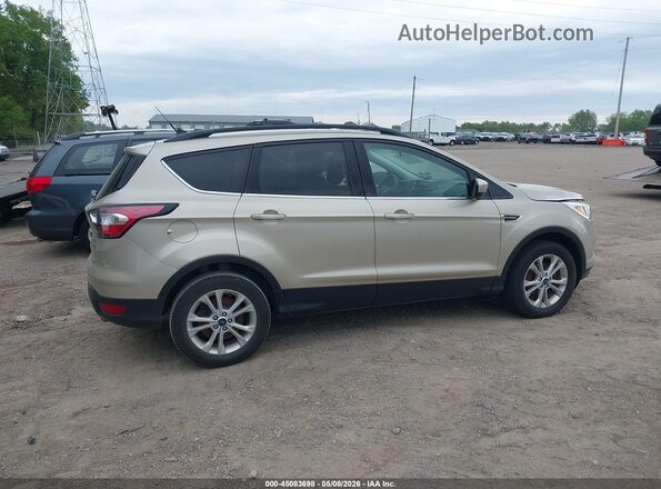 1FMCU0GD2JUC89091 2018 FORD ESCAPE Gold Vista interior trasera