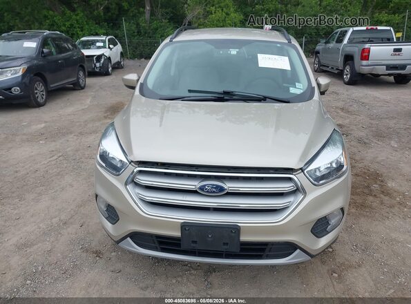 1FMCU0GD2JUC89091 2018 FORD ESCAPE Gold Vista del cuadro de instrumentos