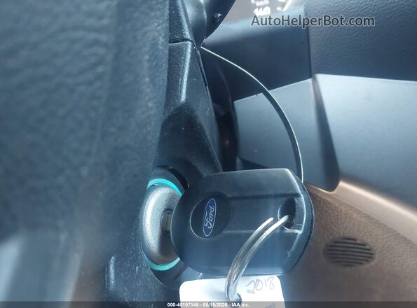 1FMCU0GD2JUD03264 2018 FORD ESCAPE Золотой Вид панели приборов