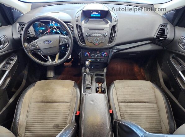 1FMCU0GD3HUD53374 2017 FORD ESCAPE Синий Вид панели приборов