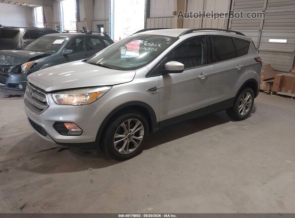 1FMCU0GD3HUE43351 2017 FORD ESCAPE Серебряный Передняя левая четверть