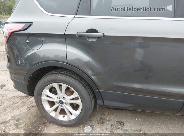 1FMCU0GD3JUA69295 2018 FORD ESCAPE Черный Вид спереди