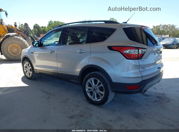 1FMCU0GD3JUB15417 2018 FORD ESCAPE Серебряный Задняя левая четверть
