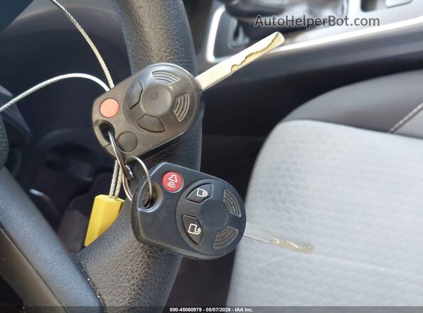 1FMCU0GD3JUB15417 2018 FORD ESCAPE Серебряный Вид панели приборов
