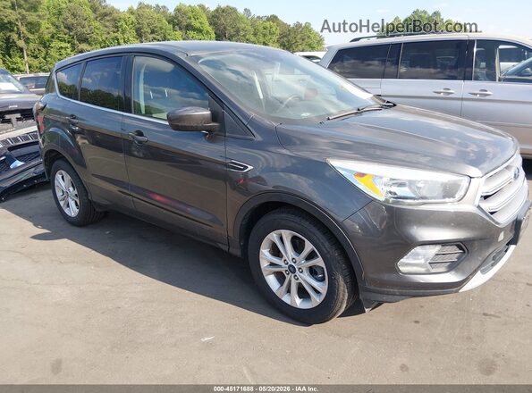 1FMCU0GD4HUC31932 2017 FORD ESCAPE Серый Передняя правая четверть