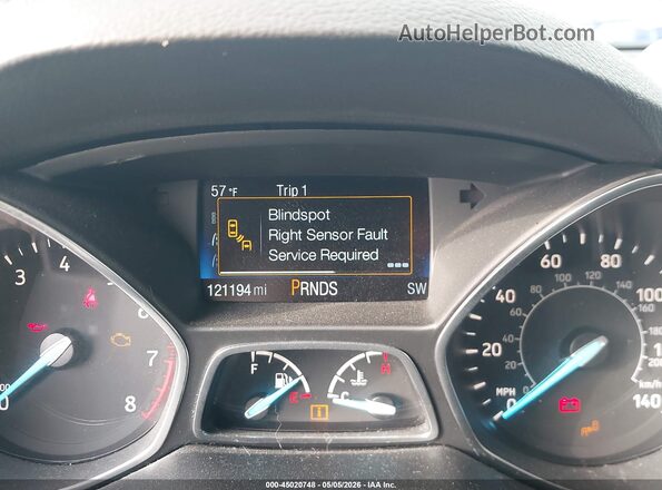 1FMCU0GD4HUD83595 2017 FORD ESCAPE Золотой 