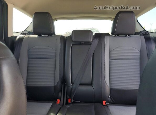 1FMCU0GD4KUB10101 2019 FORD ESCAPE White Widok tylnych siedzeń