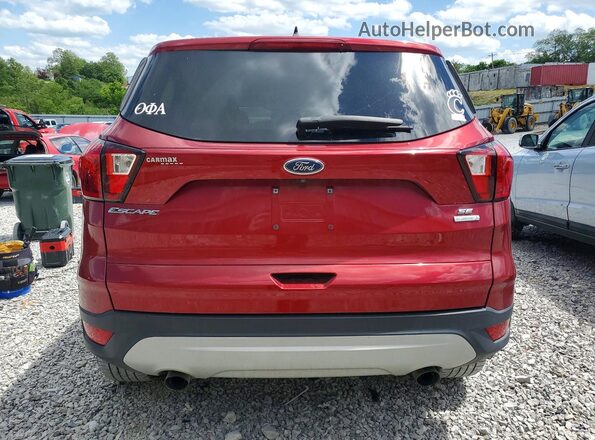 1FMCU0GD4KUC00946 2019 FORD ESCAPE Красный Вид сзади