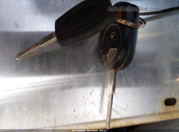 1FMCU0GD5HUC77981 2017 FORD ESCAPE Белый Вид панели приборов