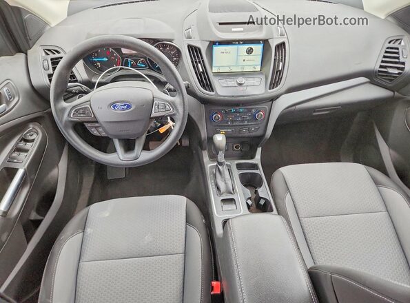 1FMCU0GD5HUE72639 2017 FORD ESCAPE Blue Widok deski rozdzielczej