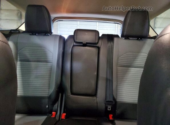 1FMCU0GD5JUC31797 2018 FORD ESCAPE Beige Widok tylnych siedzeń