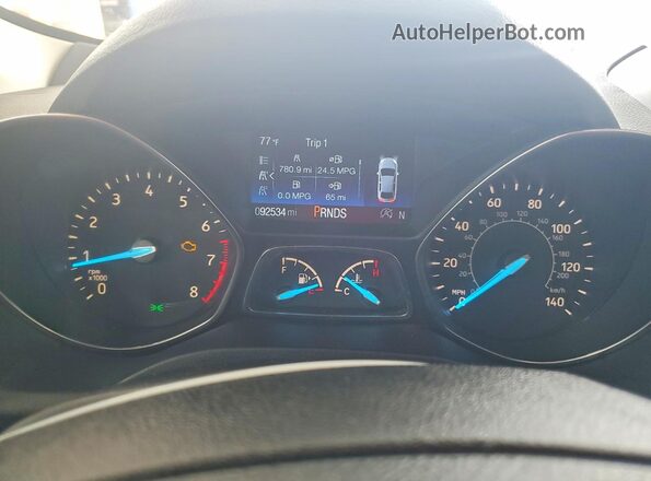 1FMCU0GD5KUC36788 2019 FORD ESCAPE White Widok zestawu wskaźników