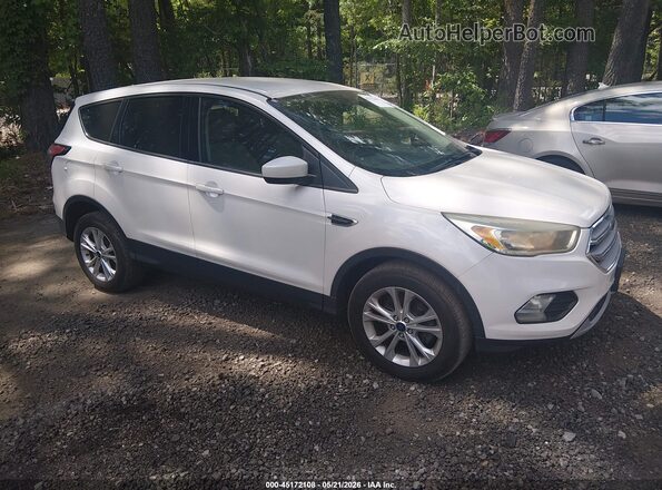 1FMCU0GD6HUB49684 2017 FORD ESCAPE Белый Передняя правая четверть