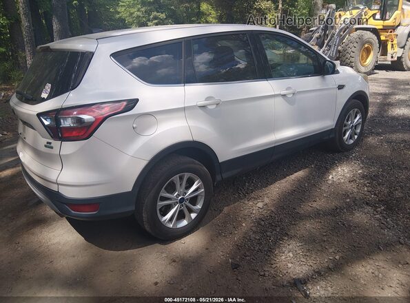1FMCU0GD6HUB49684 2017 FORD ESCAPE Белый Задняя правая четверть