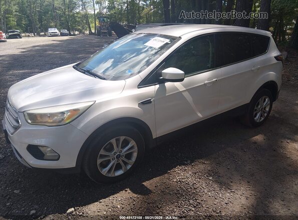 1FMCU0GD6HUB49684 2017 FORD ESCAPE Белый Передняя левая четверть