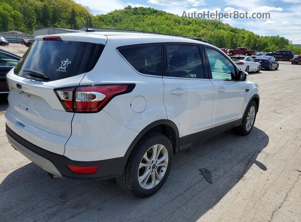 1FMCU0GD6HUC39045 2017 FORD ESCAPE White Tył prawy