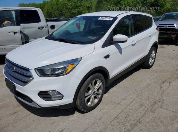 1FMCU0GD6HUC39045 2017 FORD ESCAPE White Przód lewy