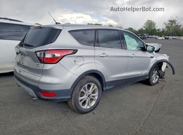 1FMCU0GD6HUD71772 2017 FORD ESCAPE Серебряный Задняя правая четверть