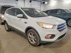 2017 Ford Escape Se Белый vin: 1FMCU0GD6HUD77765