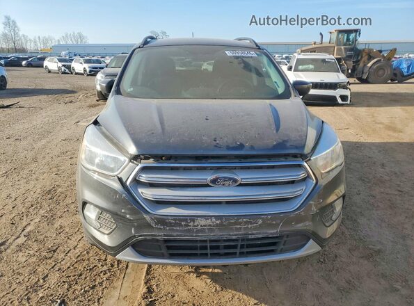1FMCU0GD6JUB09501 2018 FORD ESCAPE Gray Widok z przodu