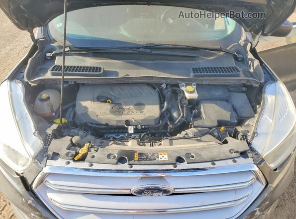 1FMCU0GD6JUB09501 2018 FORD ESCAPE Gray Widok komory silnika