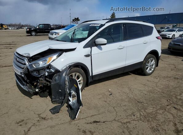 1FMCU0GD6JUD28085 2018 FORD ESCAPE White Front left
