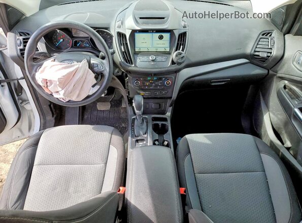 1FMCU0GD6JUD28085 2018 FORD ESCAPE White Dashboard view