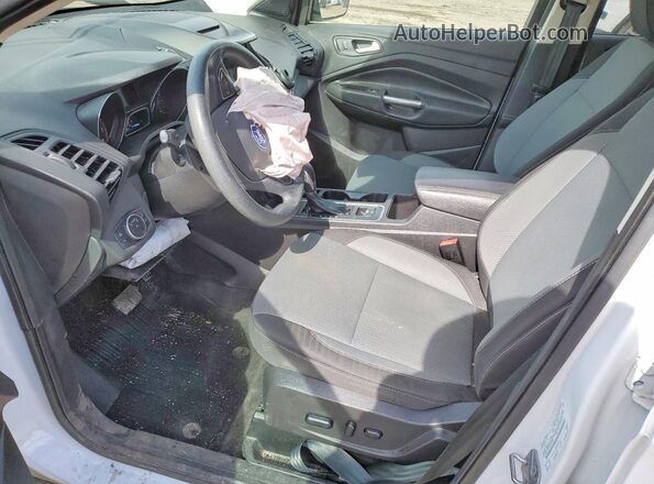 1FMCU0GD6JUD28085 2018 FORD ESCAPE White Front interior view